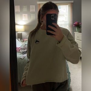 THE coolest vintage crewneck ever !!! Ford Club brand and fits bigger